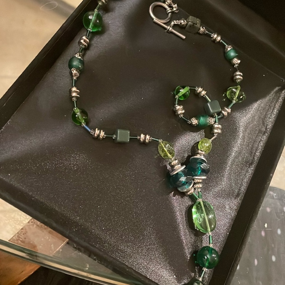 Necklace green color